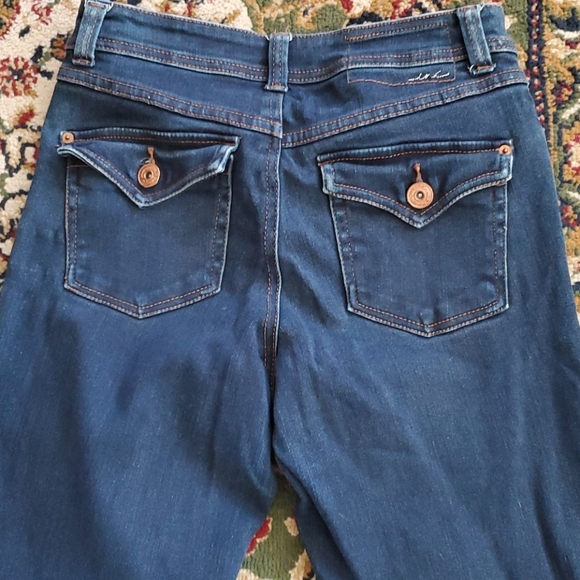 INC Boot Leg, Short, Curvy Fit SZ 4 Jeans - Picture 5 of 5